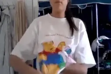 Gadis ABG Cantik Pasrah Digenjot Di Kasur