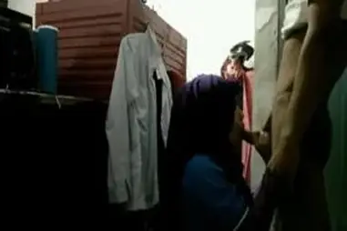 Ngentot Cewek Jilbab SMA di Kosan
